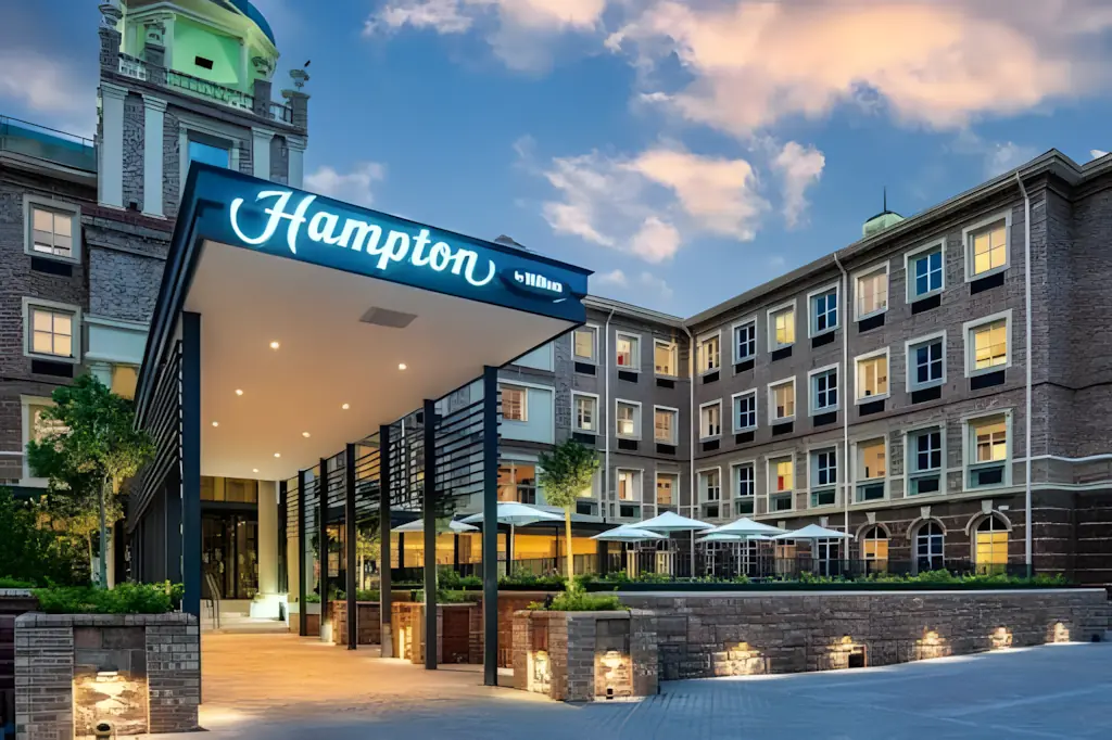 Hampton by Hilton